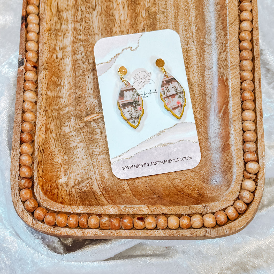 Bookish Scallop