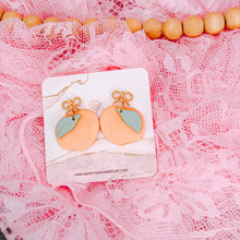 Load image into Gallery viewer, Romney Peaches
