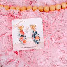 Load image into Gallery viewer, Peachy Dangles on Bows
